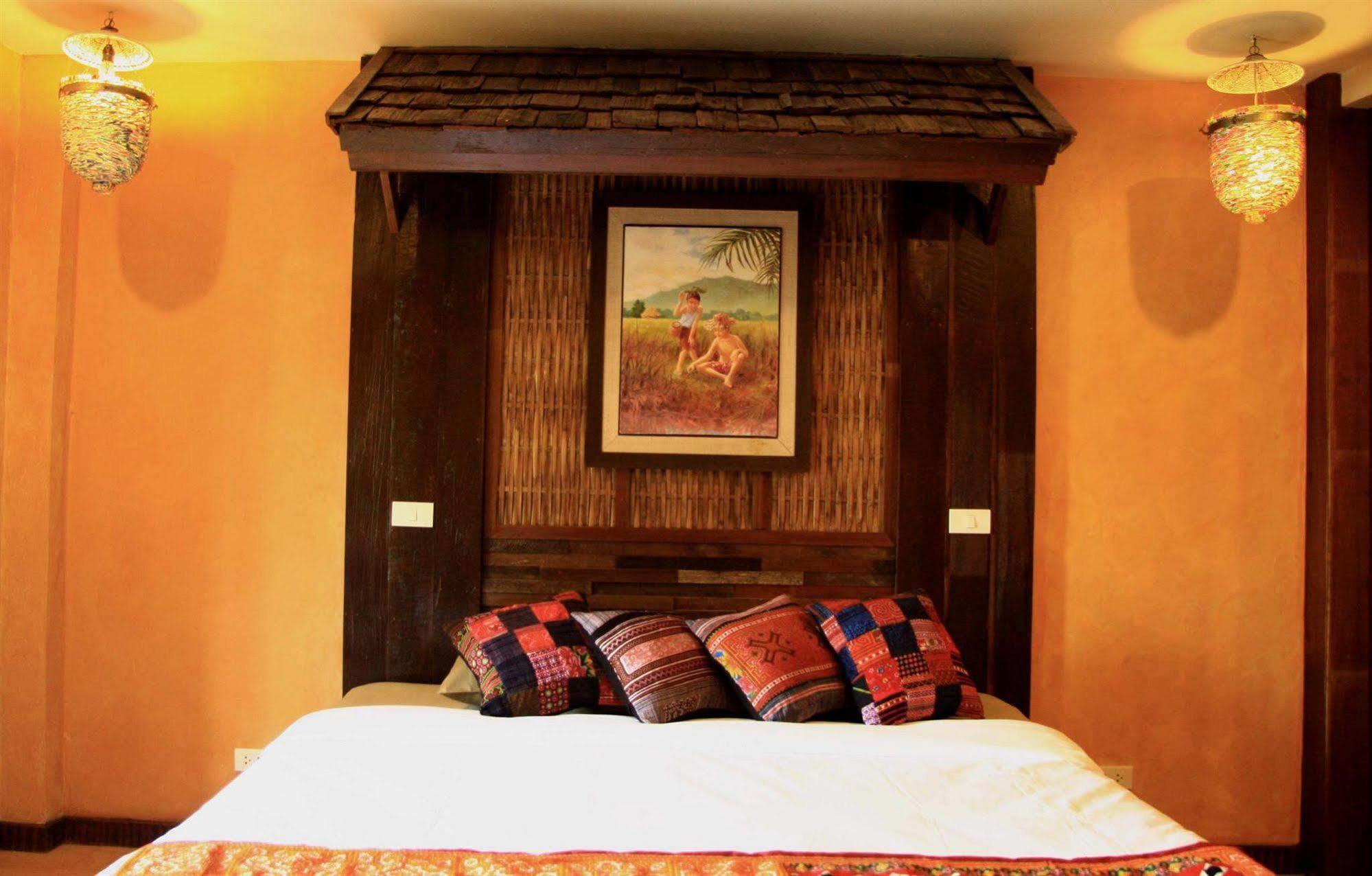 1 Nimman Gallery Hotel Chiang Mai Buitenkant foto
