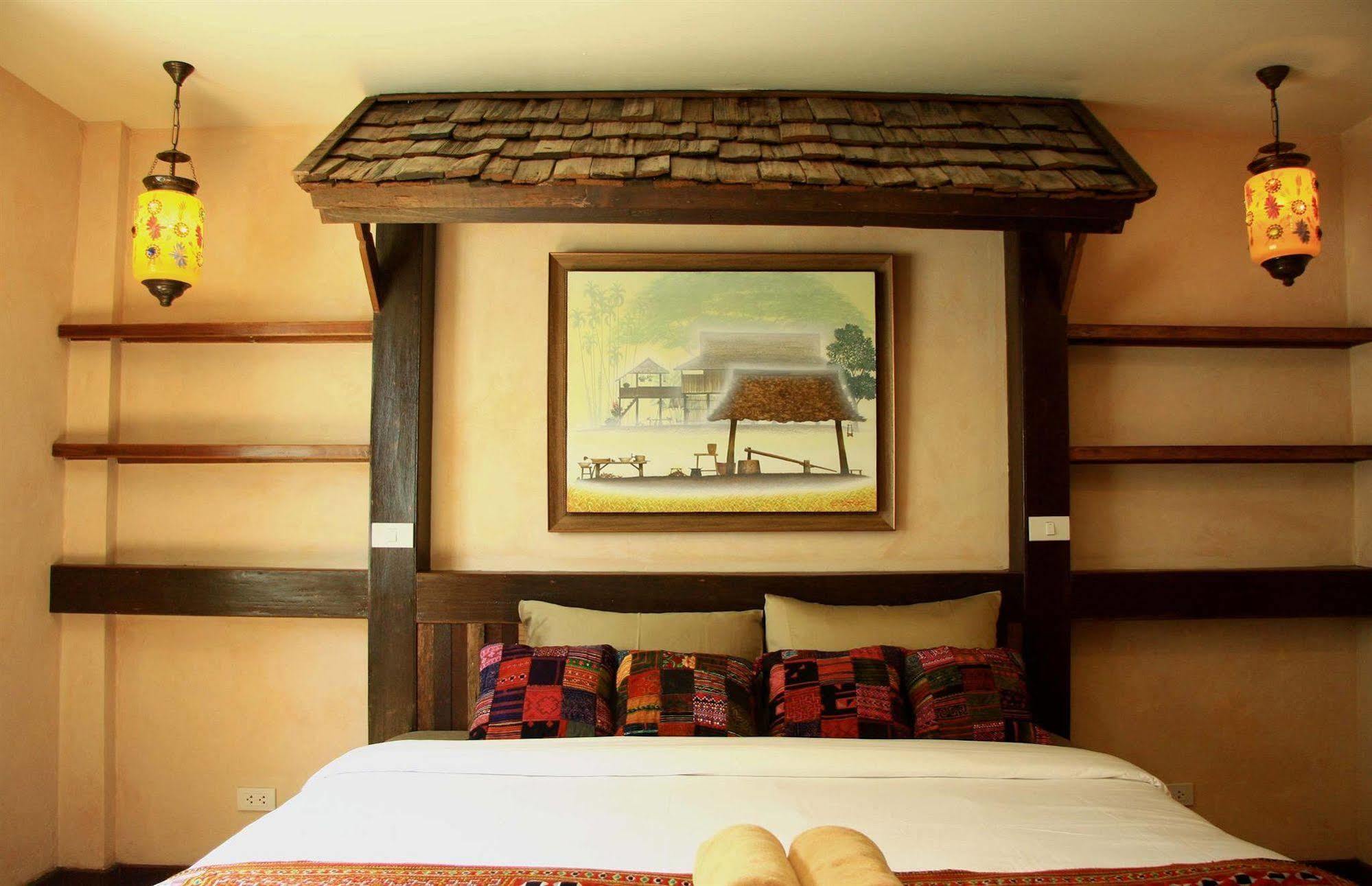 1 Nimman Gallery Hotel Chiang Mai Buitenkant foto